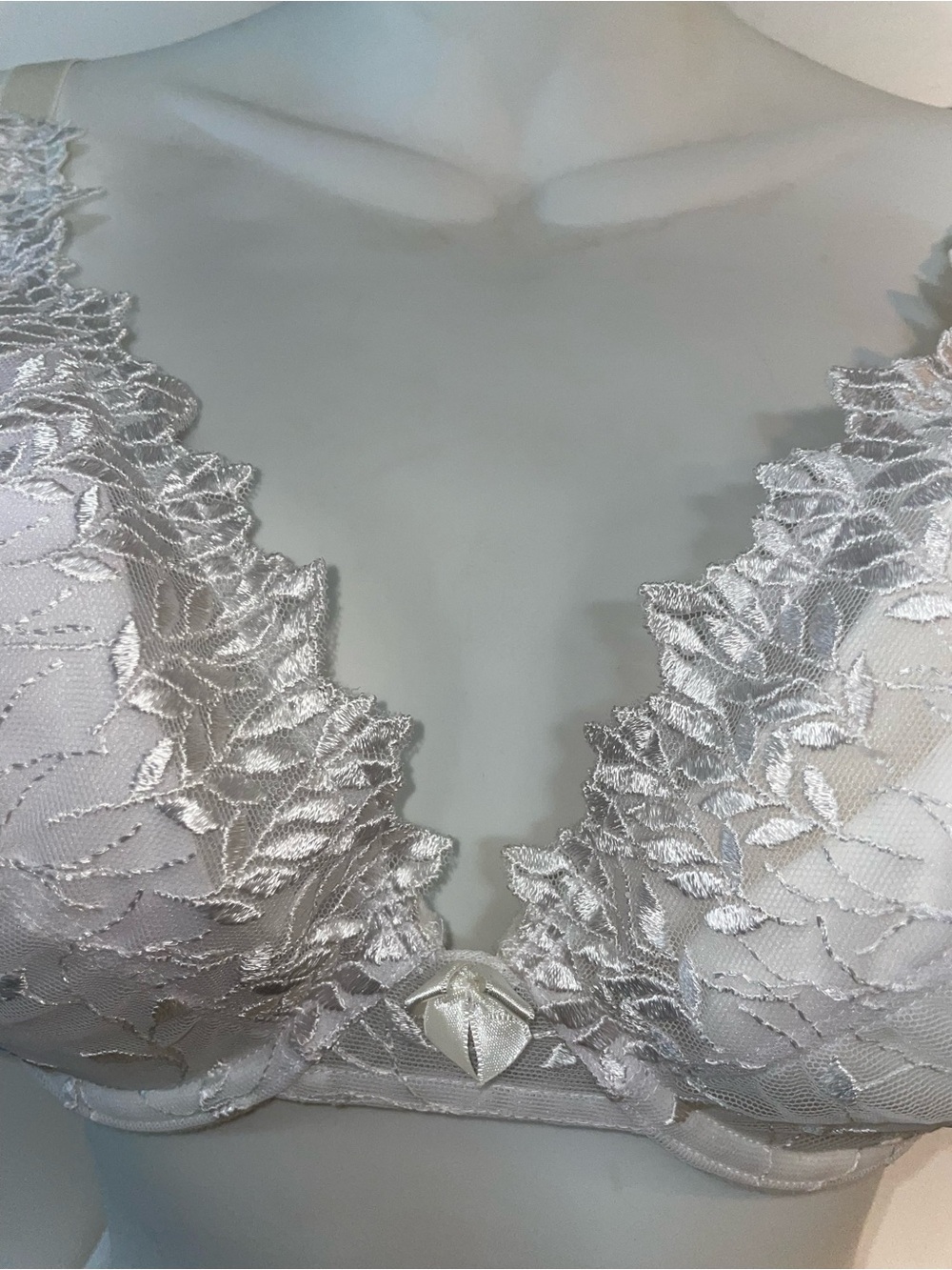 Impressions White Lace Plunge Bra with Embroidered Detail